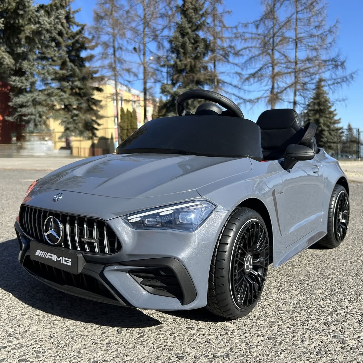 CAR-S-12 - Mercedes CLE 53 Auto na akumulator dla dzieci 4x4 miękki fotel + koła EVA + LED + pilot 2.4 G - obrazek 3
