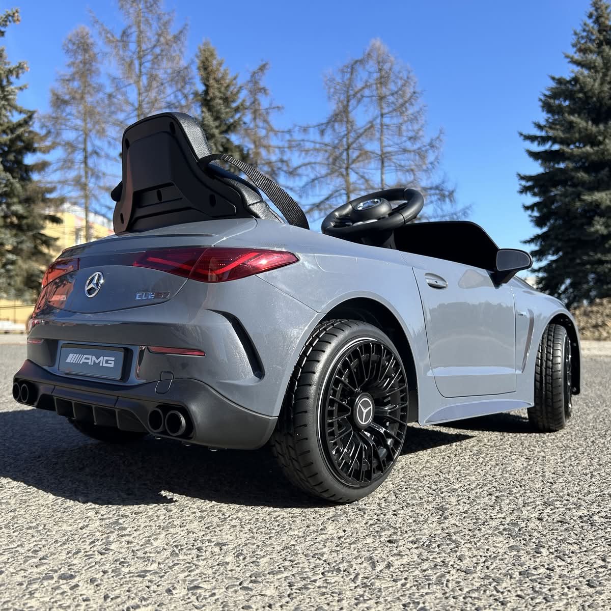 CAR-S-12 - Mercedes CLE 53 Auto na akumulator dla dzieci 4x4 miękki fotel + koła EVA + LED + pilot 2.4 G - obrazek 13